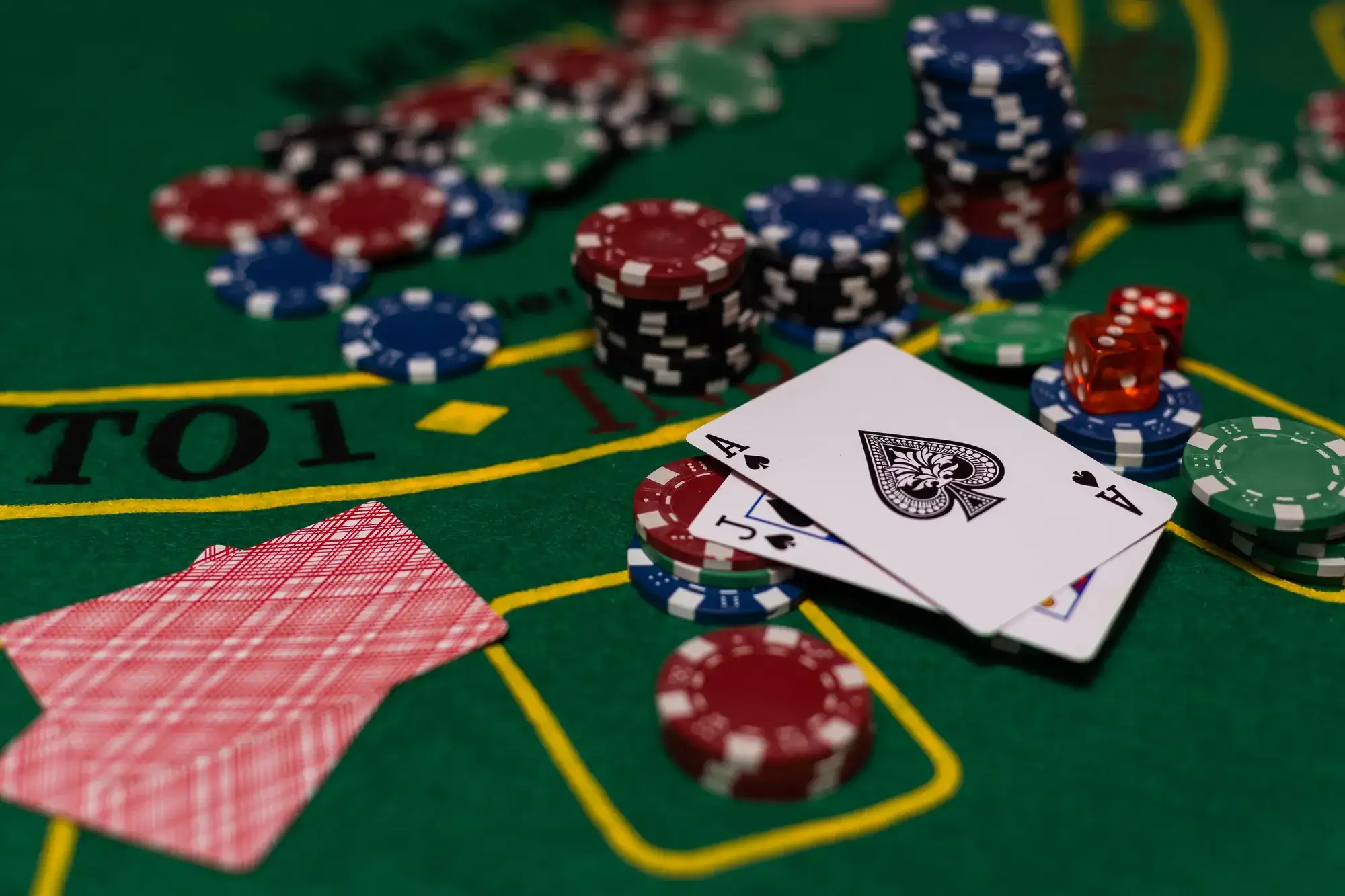 Blackjack gaming visual