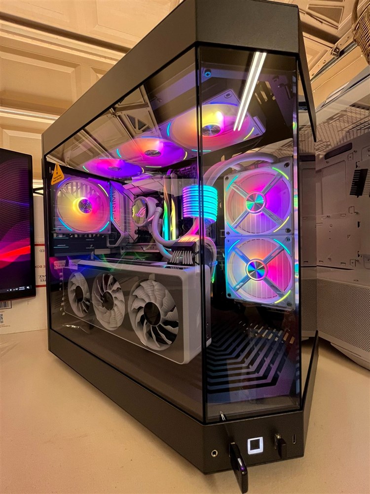 Triple Monitor RGB