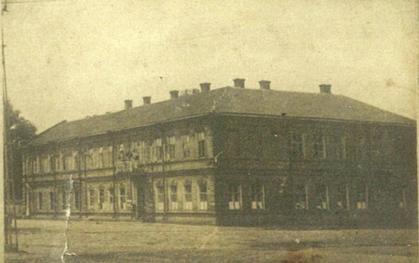 Историческое здание колледжа 1920-х годов