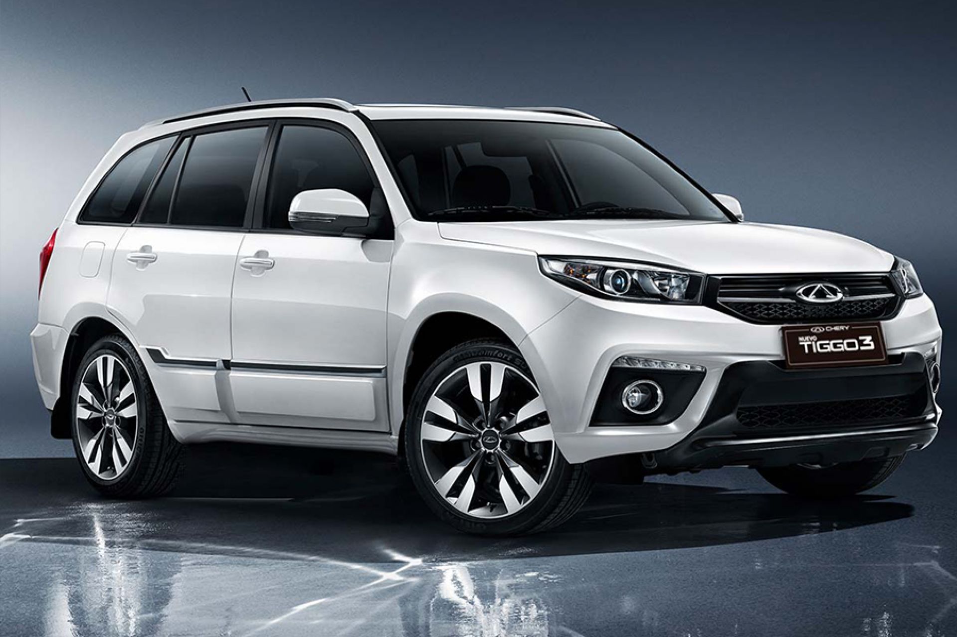 Chery Tiggo 3 на дороге