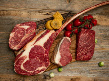 Tomahawk Steak