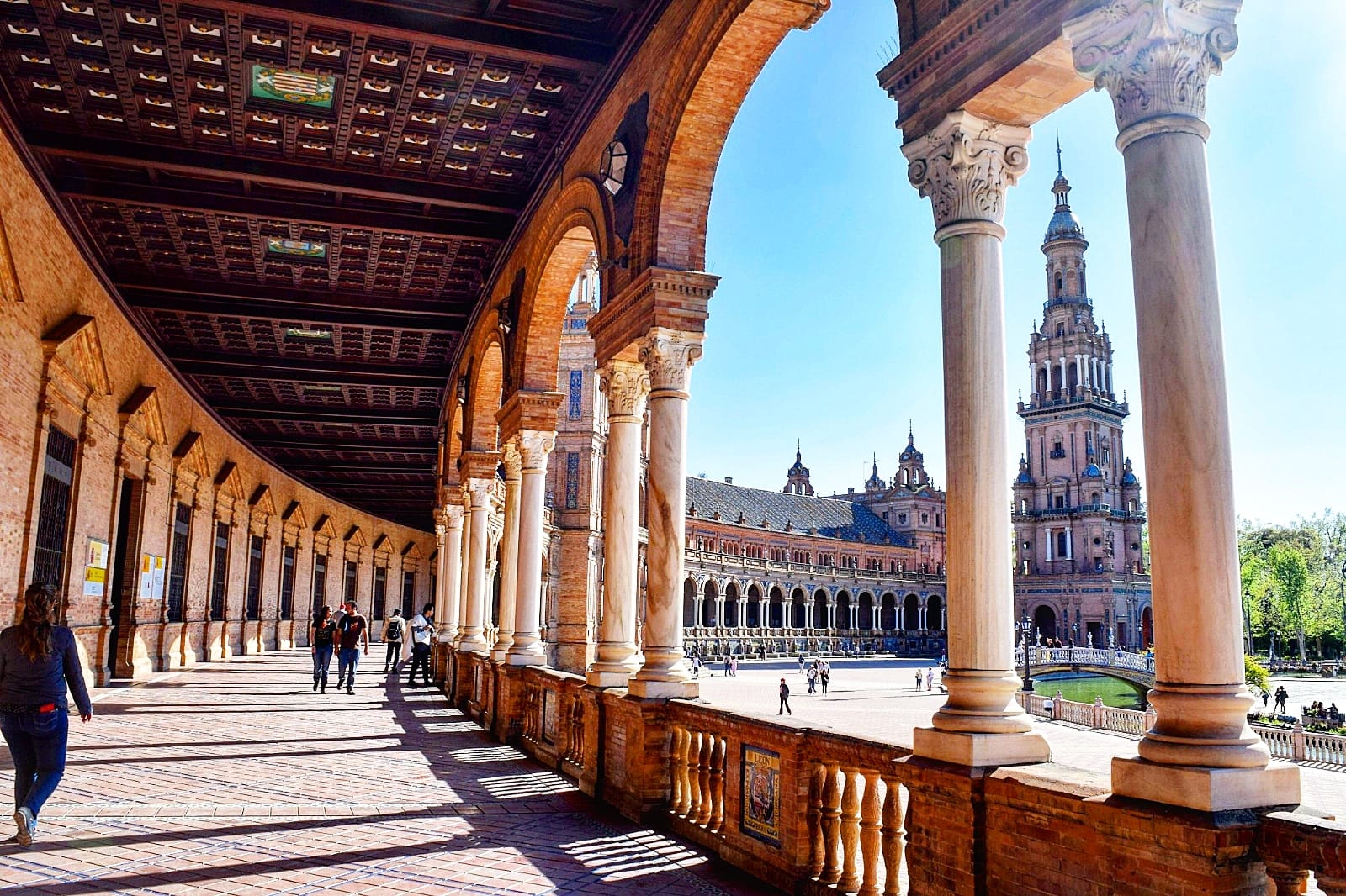 Livraison de véhicule en Espagne — Plaza de España, Séville
