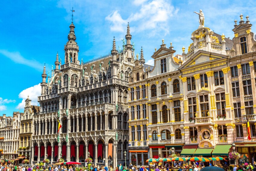 Livraison de véhicule en Belgique — Grand-Place, Bruxelles