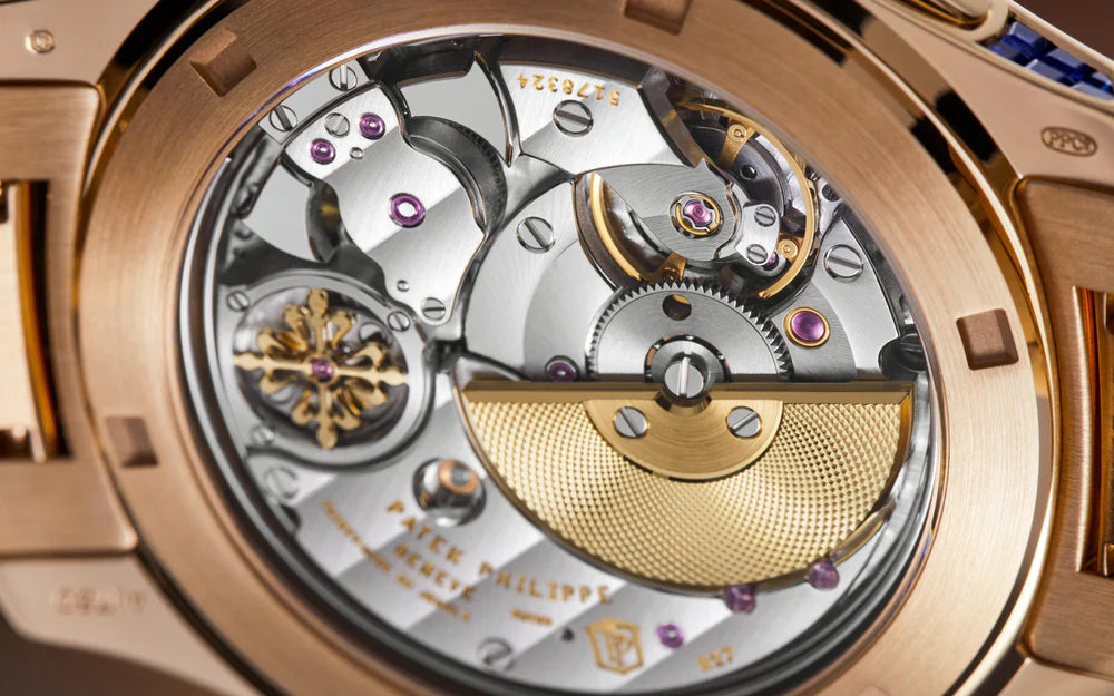 Patek Philippe - часовой механизм с рубиновыми камнями, связь механики и геммологии