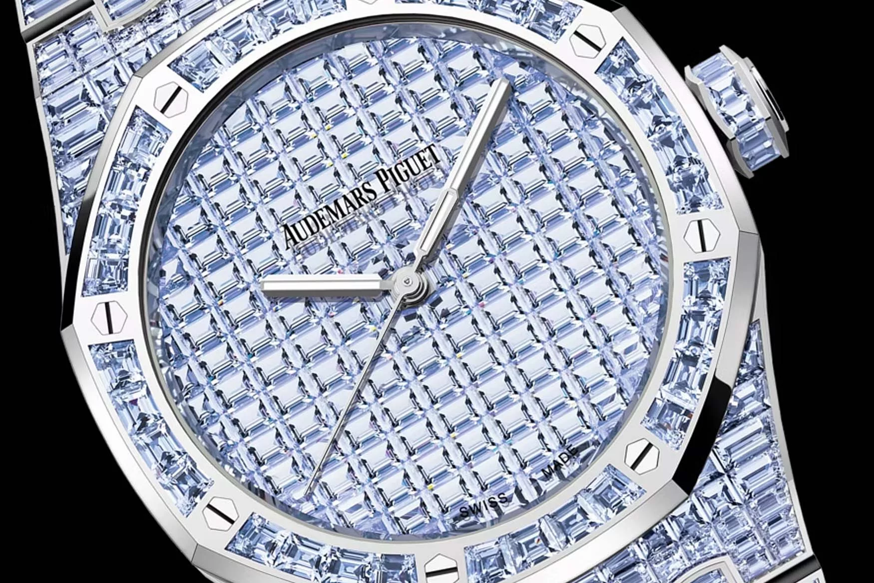 Audemars Piguet - циферблат из голубых сапфиров фантазийной огранки