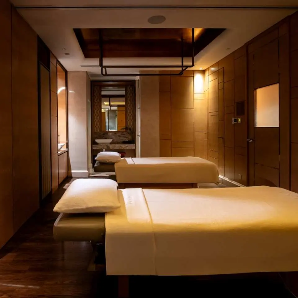 Candle Light Therapy and luxury body spa in Bengaluru
