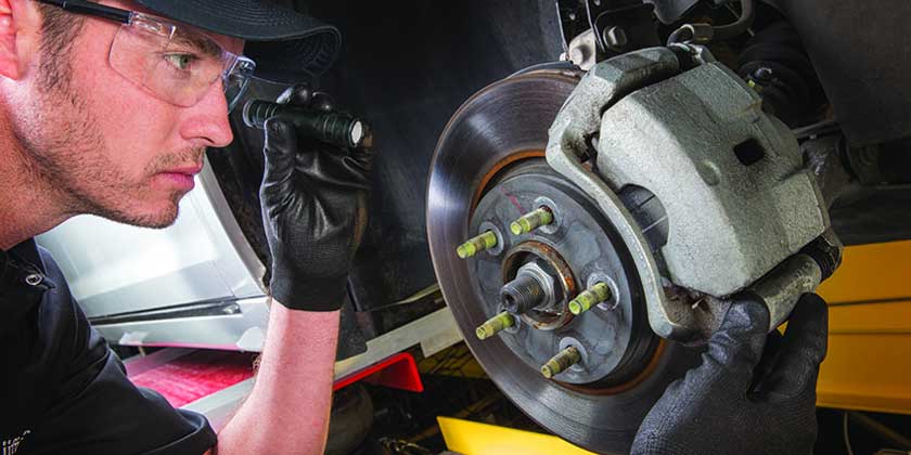 Проверка тормозной системы автомобиля