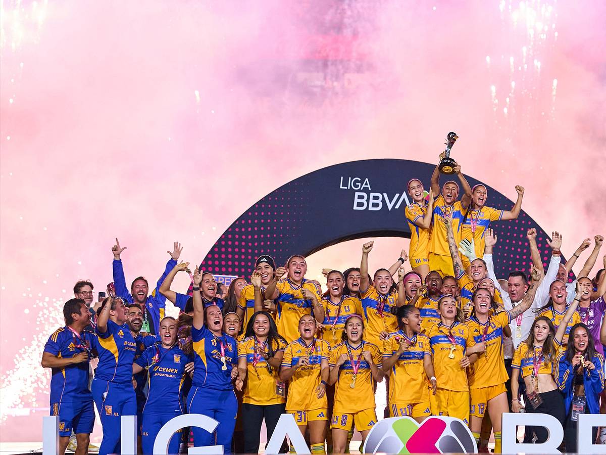 Tigres Femenil celebración séptimo título