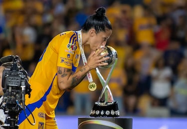 Jenni Hermoso campeona con Tigres