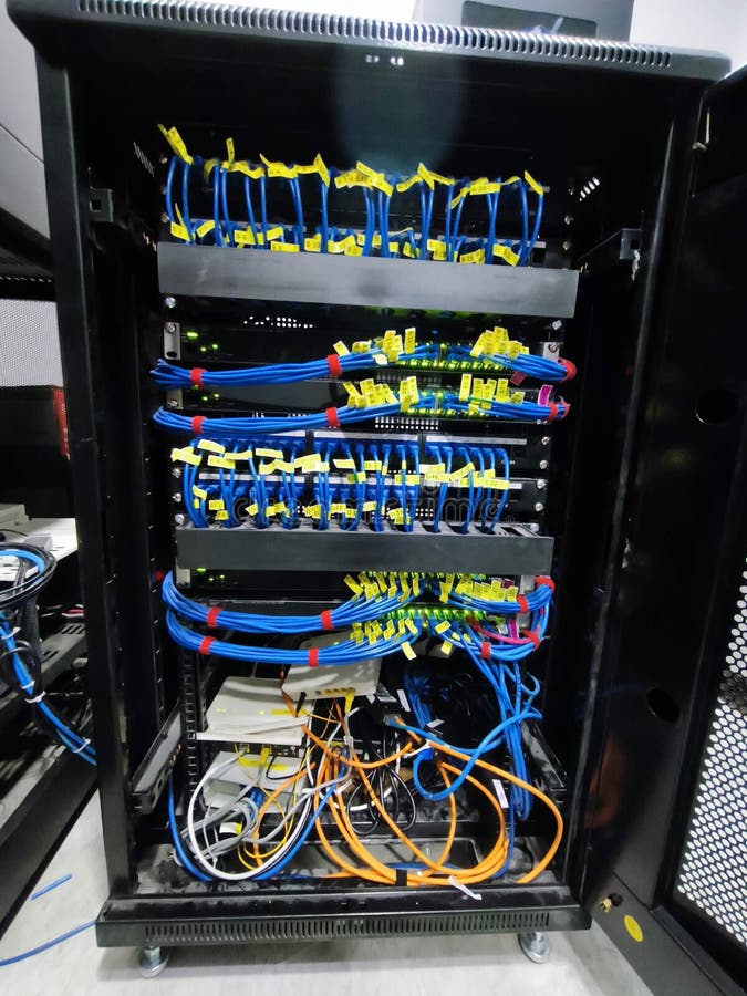 Modern structured datacenter cabling