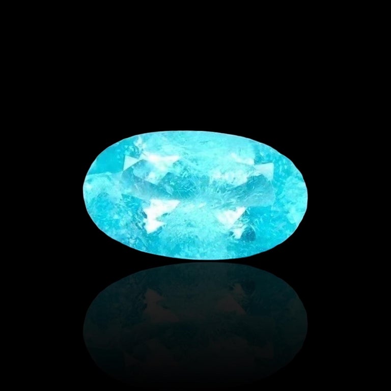 GIA сертифицированный камень
